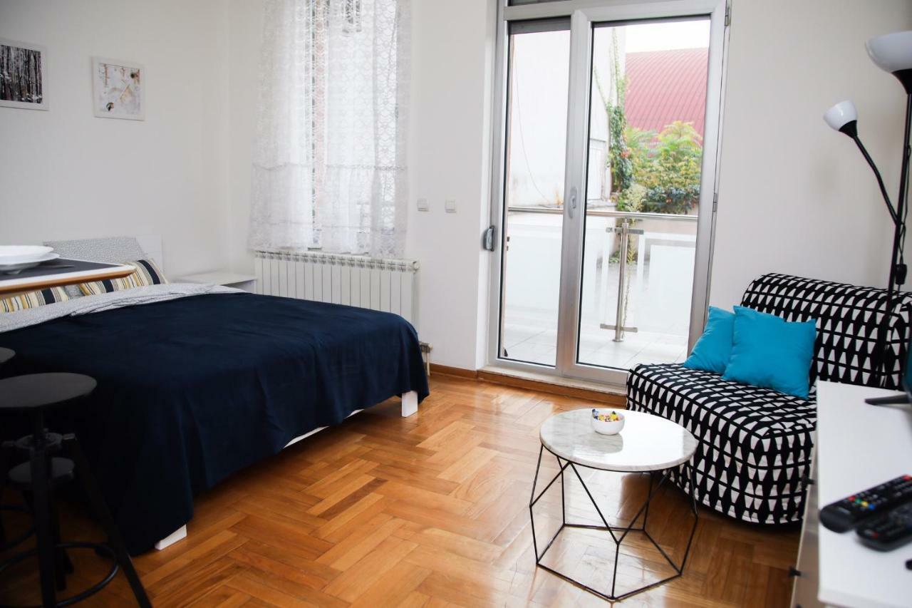 Ferienwohnung Mikele Belgrad Exterior foto